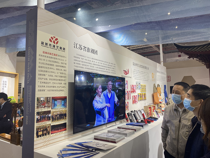 �}������ˇ���F(tu��n)�����L(zh��ng)�����Ĳ�